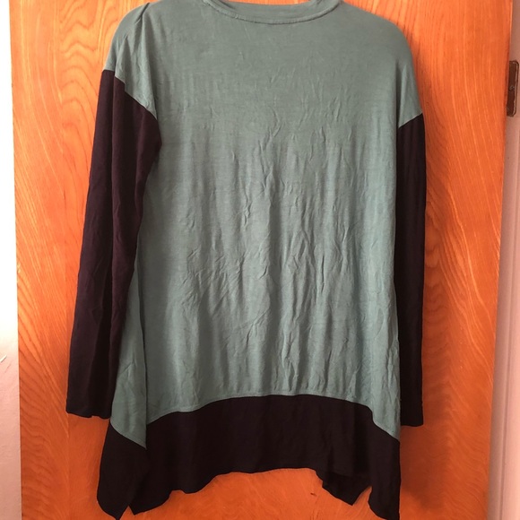 Logo by Lori Goldstein LS v-neck color block S - Picture 5 of 5